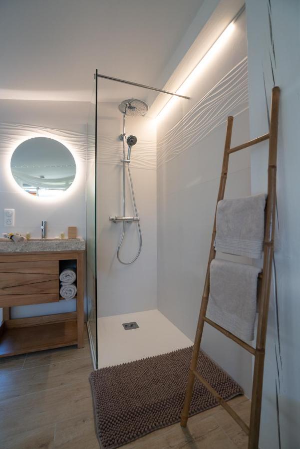 Lovina Chambre De Charme Avec Jaccuzi Velaux Esterno foto