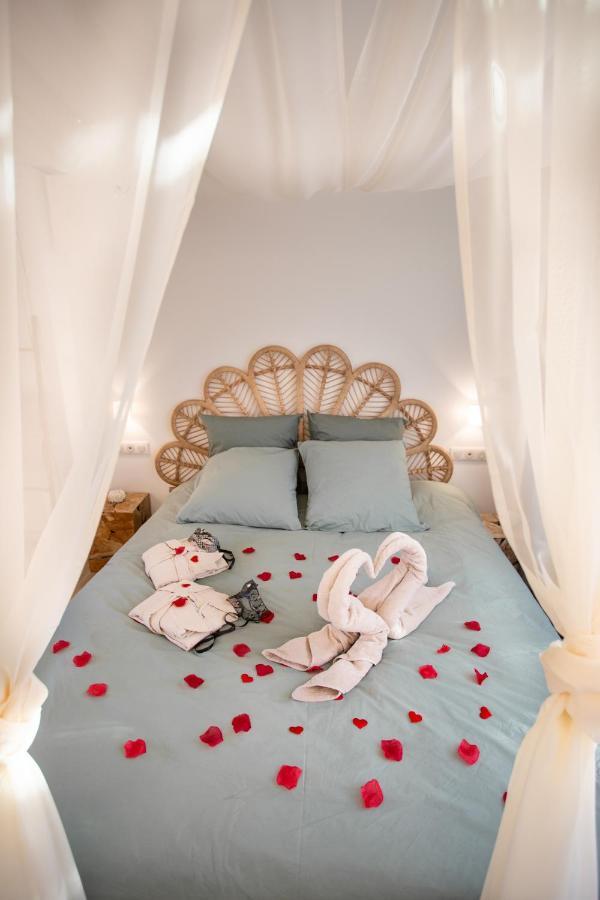 Lovina Chambre De Charme Avec Jaccuzi Velaux Esterno foto