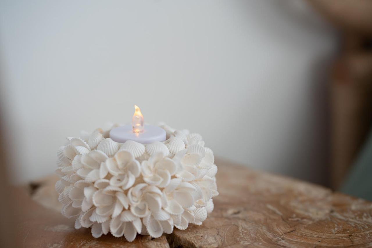 Lovina Chambre De Charme Avec Jaccuzi Velaux Esterno foto