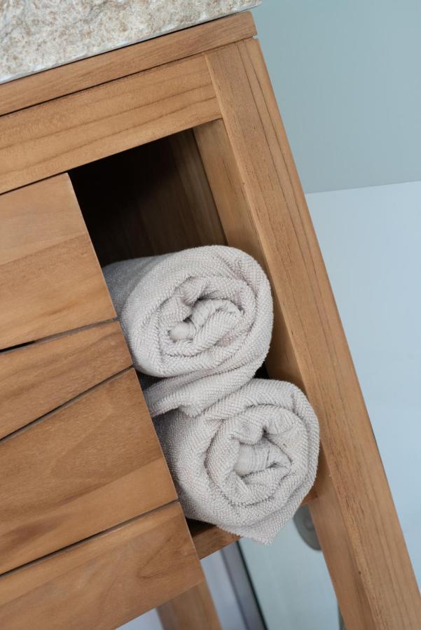 Lovina Chambre De Charme Avec Jaccuzi Velaux Esterno foto